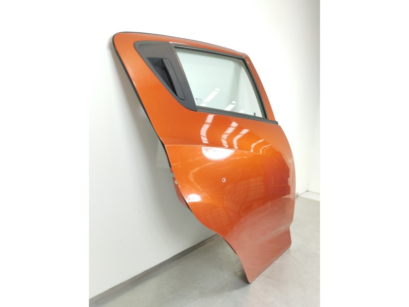 Recambio de puerta trasera derecha para chevrolet spark basis + referencia OEM IAM 95912985  
