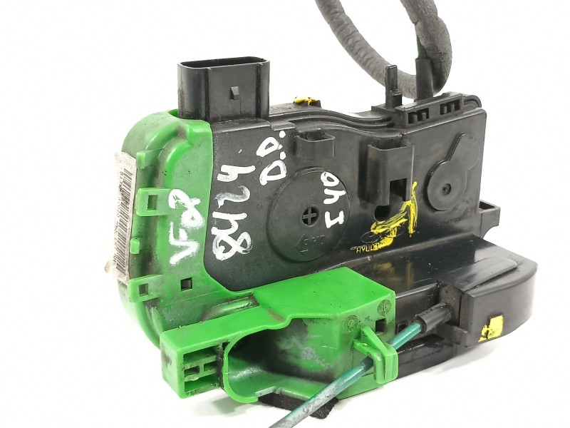Recambio de cerradura puerta delantera derecha para hyundai i40 cab bluedrive referencia OEM IAM 813203Z020  