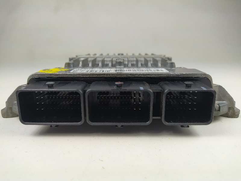 Recambio de centralita motor uce para peugeot 407 st sport referencia OEM IAM 9655041480 9658345280 5WS40204ET