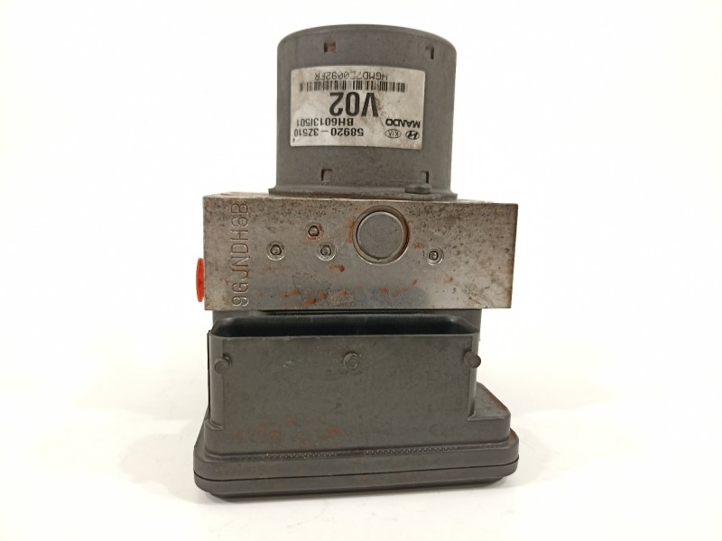 Recambio de abs para hyundai i40 cab bluedrive referencia OEM IAM 589203Z510  