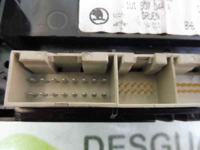 Recambio de mando climatizador para skoda octavia berlina (1u2) ambiente referencia OEM IAM 1U1907044A 5HB008139-20 