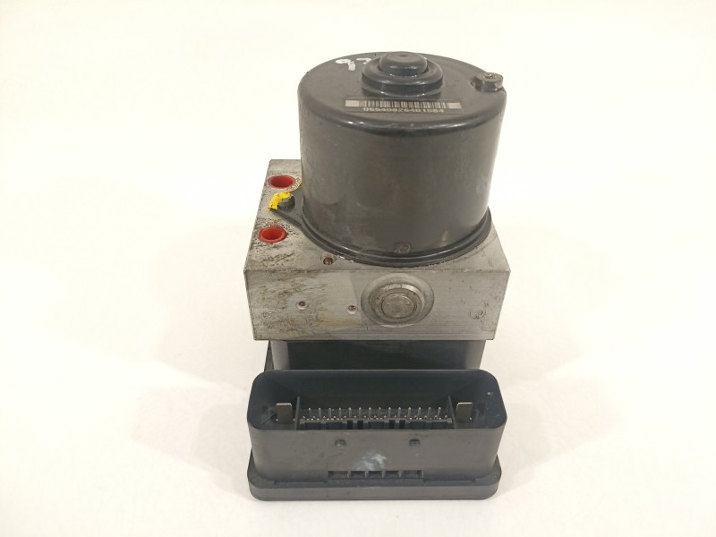 Recambio de abs para ford focus lim. (cb4) titanium referencia OEM IAM 8M512C405AA  