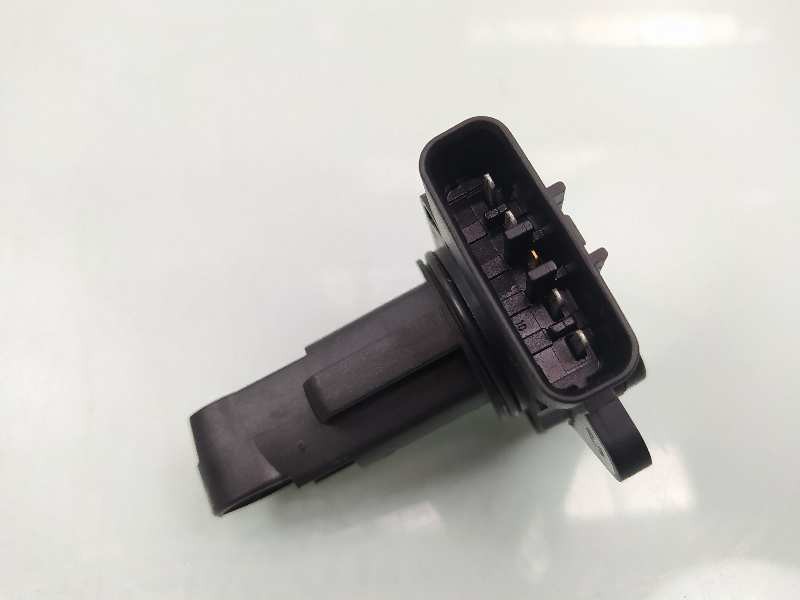 Recambio de caudalimetro para toyota avensis wagon (t25) 2.0 sol referencia OEM IAM 222040J010 1974003010 