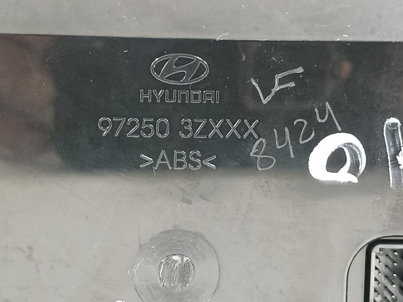 Recambio de mando climatizador para hyundai i40 cab bluedrive referencia OEM IAM 972503ZDD0PD5 972503ZXXX 
