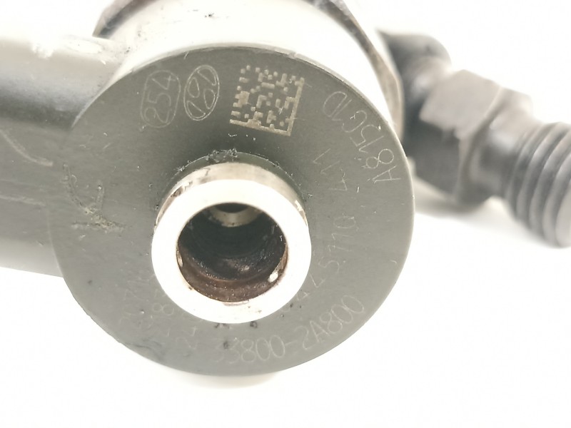 Recambio de inyector para hyundai i40 cab bluedrive referencia OEM IAM 338002A800 0445110411 