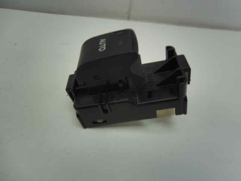 Recambio de mando elevalunas trasero derecho para toyota auris hybrid active referencia OEM IAM 192801  