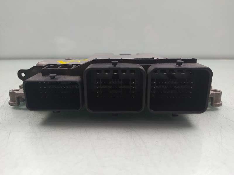 Recambio de centralita motor uce para citroën berlingo station wagon tonic referencia OEM IAM 9807885980 0281030546 