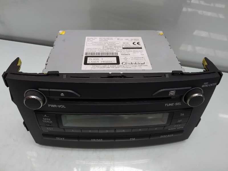 Recambio de sistema audio / radio cd para toyota auris hybrid active referencia OEM IAM 8612002F50  