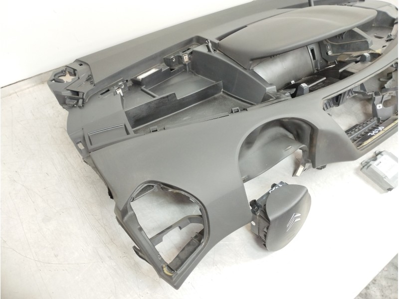 Recambio de kit airbag para citroën c4 grand picasso exclusive referencia OEM IAM 9654102280 9664217980 96542463ZD