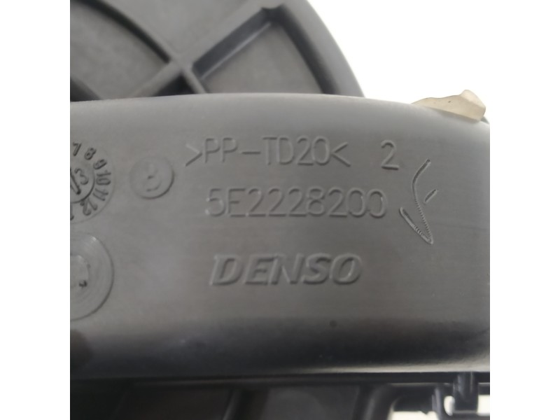 Recambio de ventilador calefaccion para citroën berlingo station wagon tonic referencia OEM IAM 5G6928100 5E2228200 