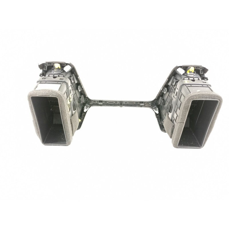 Recambio de rejilla aireadora para kia sorento hev 2023 1.6 tci-gdi referencia OEM IAM 84740P2000FMS  