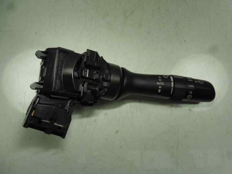 Recambio de mando limpia para toyota yaris ts referencia OEM IAM 0D17017F734  