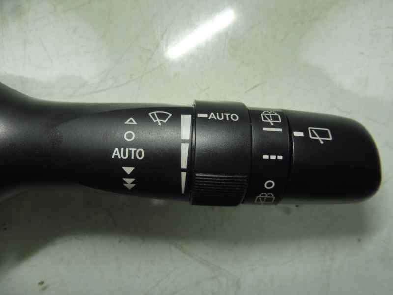 Recambio de mando limpia para toyota yaris ts referencia OEM IAM 0D17017F734  