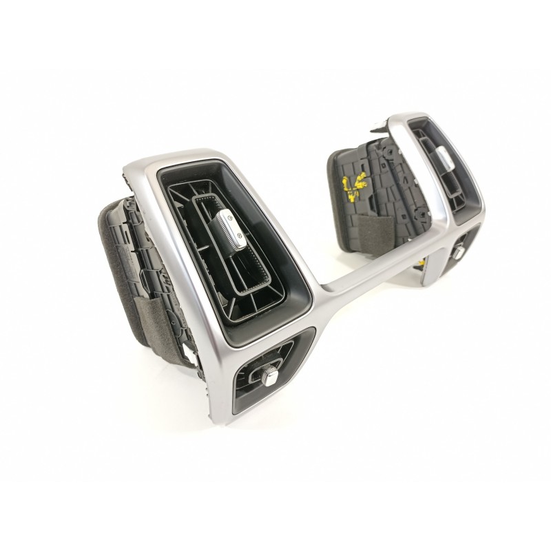 Recambio de rejilla aireadora para kia sorento hev 2023 1.6 tci-gdi referencia OEM IAM 84740P2000FMS  