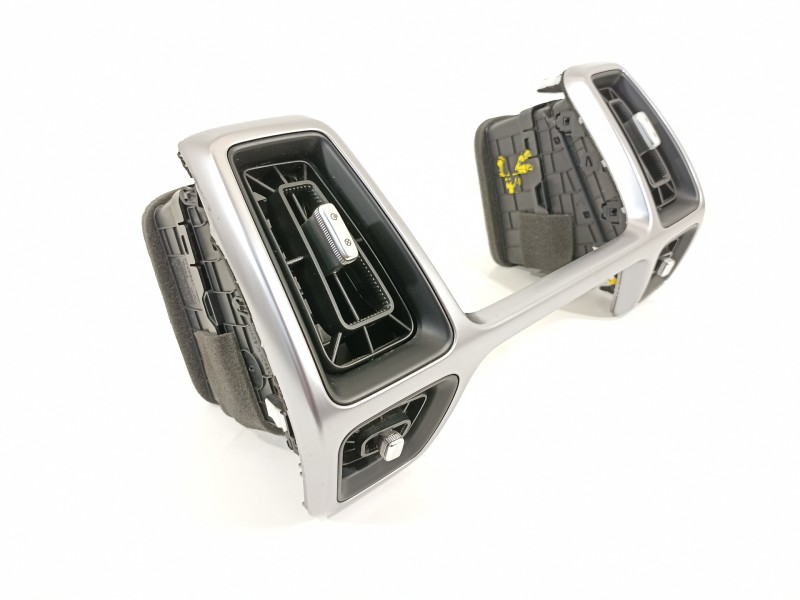 Recambio de rejilla aireadora para kia sorento hev 2023 1.6 tci-gdi referencia OEM IAM 84740P2000FMS  