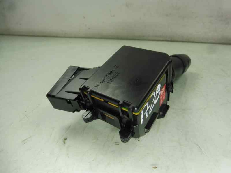 Recambio de mando limpia para toyota yaris ts referencia OEM IAM 0D17017F734  