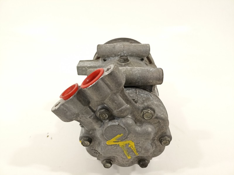 Recambio de compresor aire acondicionado para renault clio iii collection referencia OEM IAM 8200819568A  