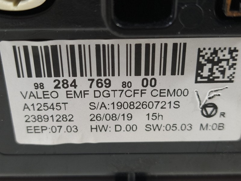 Recambio de pantalla multifuncion para peugeot 308 sw allure referencia OEM IAM 9828476980  