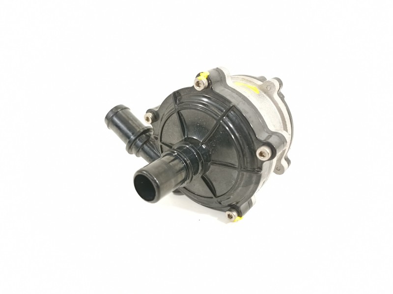 Recambio de bomba agua para kia sorento hev 2023 1.6 tci-gdi referencia OEM IAM 251602MHX1  
