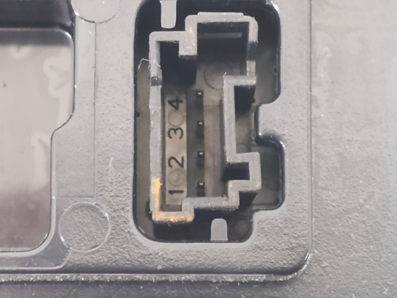 Recambio de pantalla multifuncion para peugeot 308 sw allure referencia OEM IAM 9828476980  