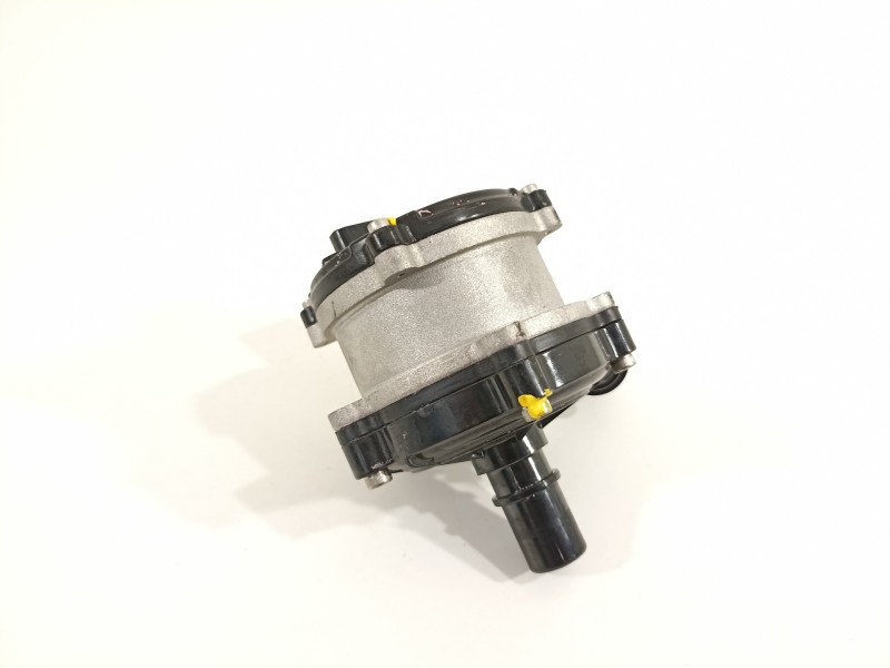 Recambio de bomba agua para kia sorento hev 2023 1.6 tci-gdi referencia OEM IAM 251602MHX1  
