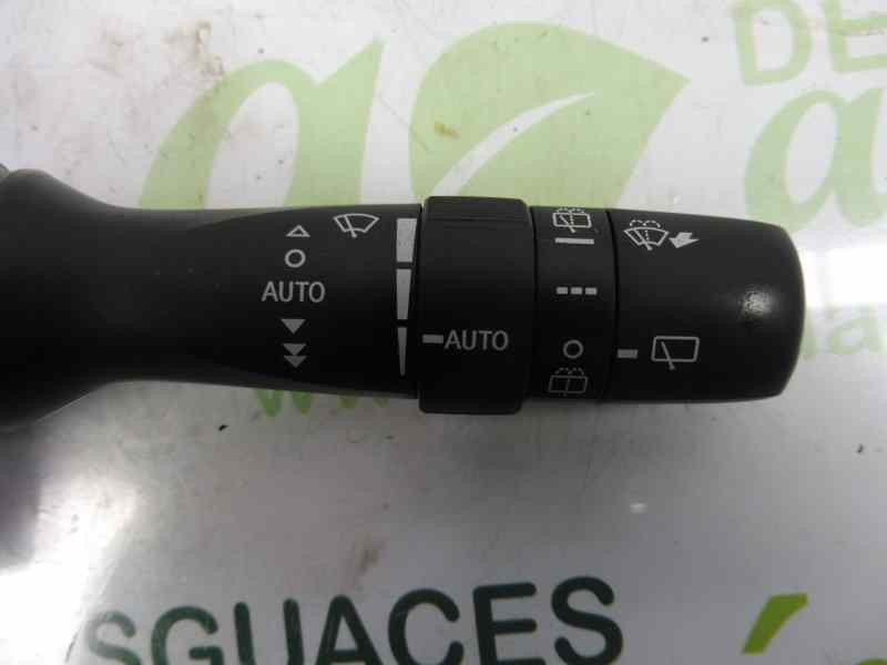 Recambio de mando limpia para toyota auris hybrid active referencia OEM IAM 0242117F633  