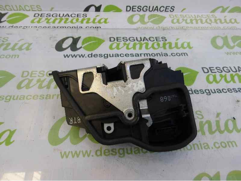 Recambio de cerradura puerta trasera izquierda para bmw serie 5 berlina (e60) 525d referencia OEM IAM 51217167068  