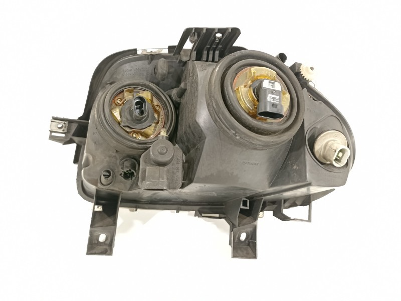 Recambio de faro derecho para renault clio ii fase i (b/cbo) 1.9 d referencia OEM IAM 260104030R  