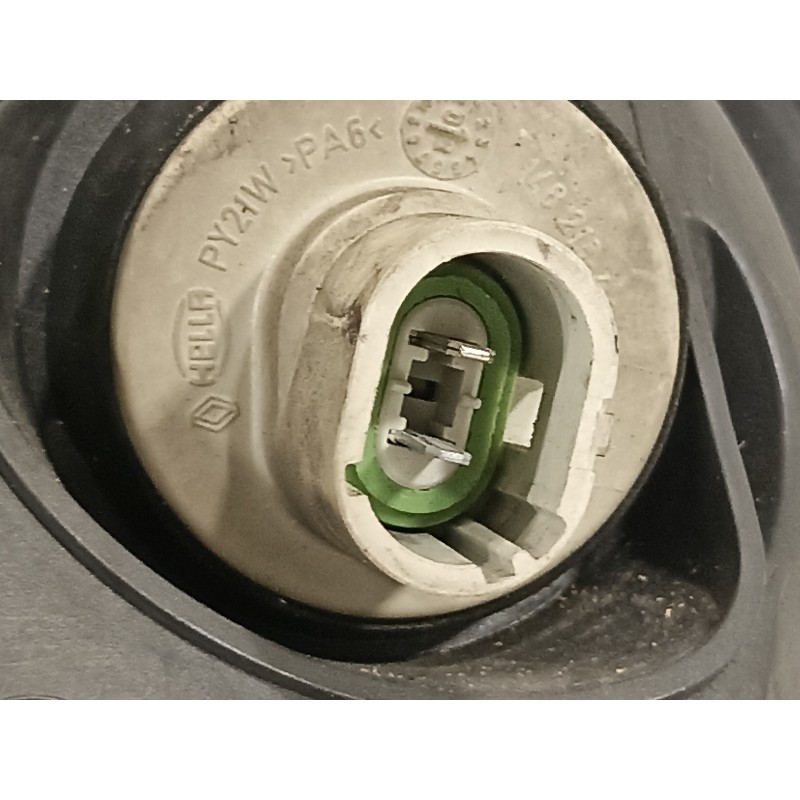 Recambio de faro derecho para renault clio ii fase i (b/cbo) 1.9 d referencia OEM IAM 260104030R  
