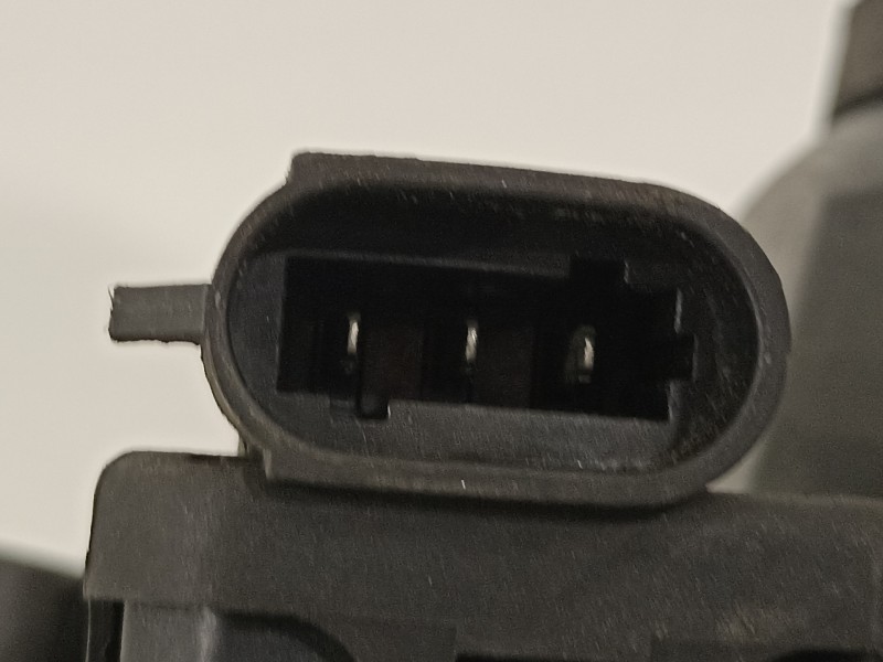 Recambio de faro derecho para renault clio ii fase i (b/cbo) 1.9 d referencia OEM IAM 260104030R  