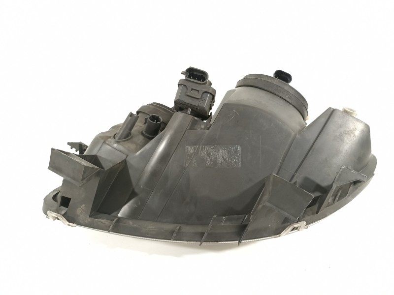 Recambio de faro derecho para renault clio ii fase i (b/cbo) 1.9 d referencia OEM IAM 260104030R  