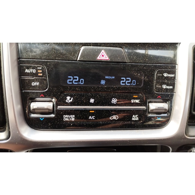 Recambio de mando climatizador para kia sorento hev 2023 1.6 tci-gdi referencia OEM IAM 97250P4230FHL  