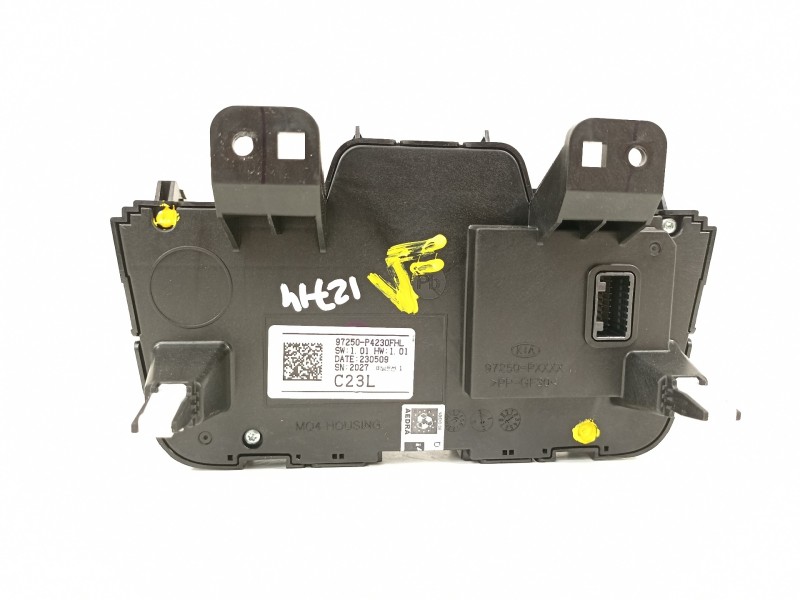 Recambio de mando climatizador para kia sorento hev 2023 1.6 tci-gdi referencia OEM IAM 97250P4230FHL  