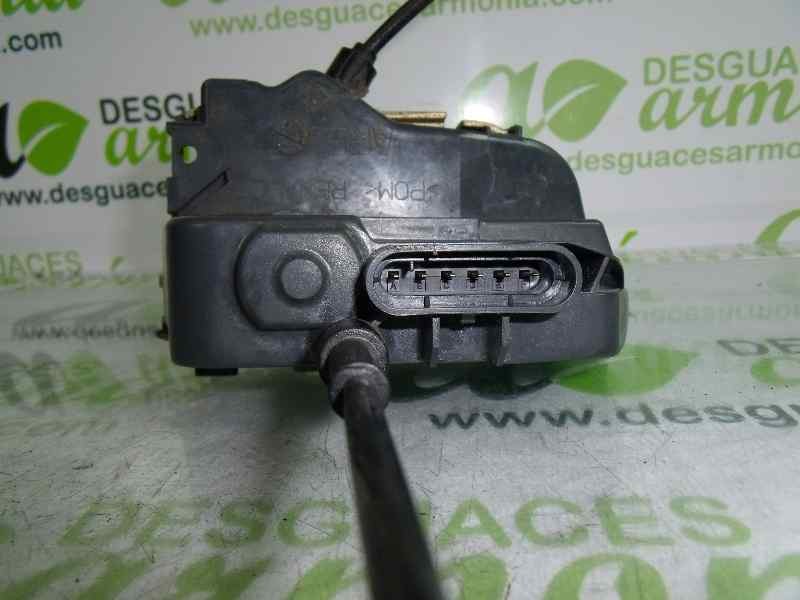 Recambio de cerradura puerta trasera derecha para renault scenic ii confort expression referencia OEM IAM 8200119332  