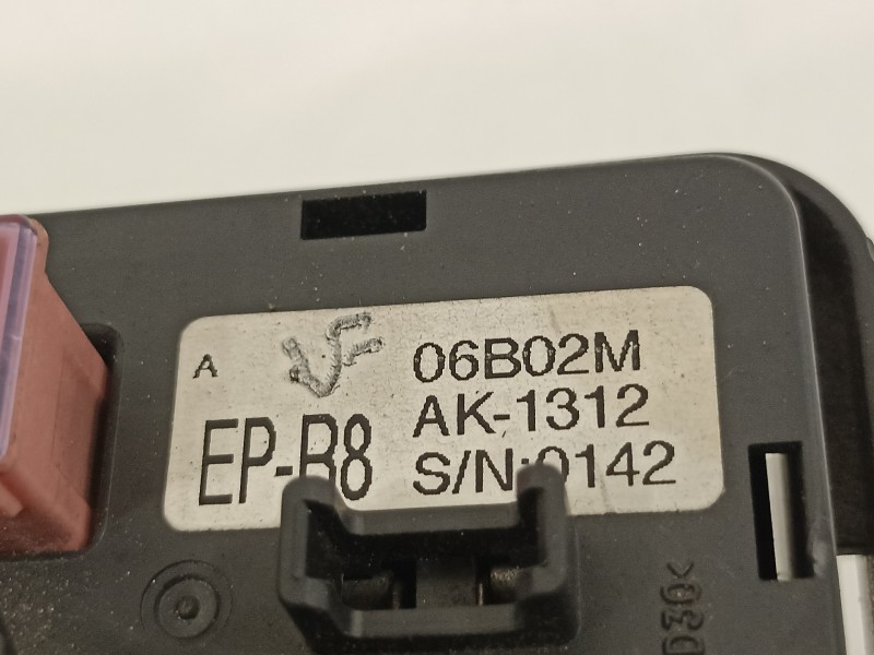 Recambio de caja reles / fusibles para ssangyong kyron 200 xdi limited referencia OEM IAM 06B02M AK1312 
