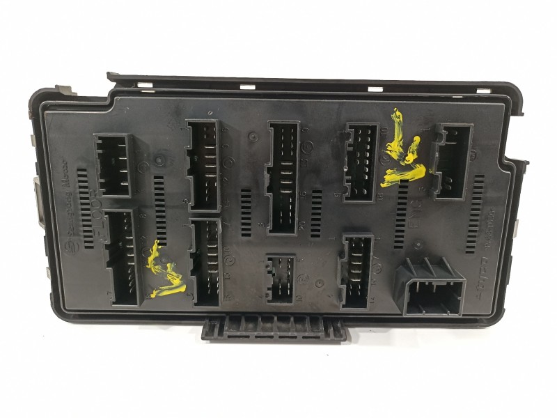 Recambio de caja reles / fusibles para ssangyong kyron 200 xdi limited referencia OEM IAM 06B02M AK1312 