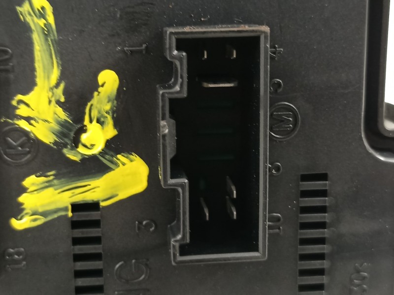 Recambio de caja reles / fusibles para ssangyong kyron 200 xdi limited referencia OEM IAM 06B02M AK1312 