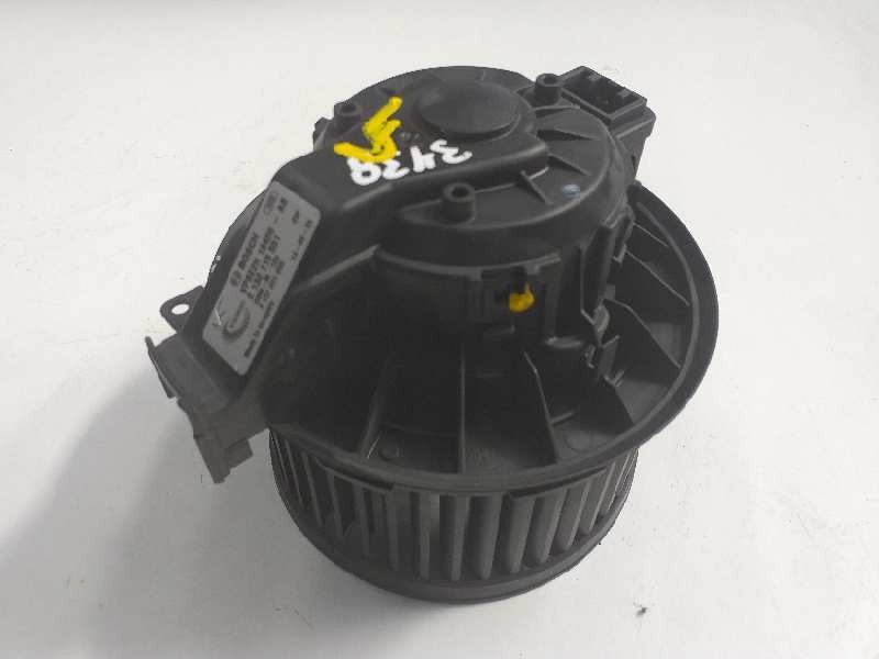 Recambio de ventilador calefaccion para ford fiesta (ccn) trend referencia OEM IAM VP8E2H18456 VP8E2H18456AB 0130115551