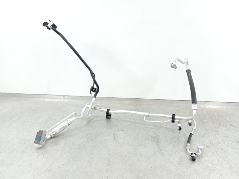 Recambio de tubo aire acondicionado para kia sorento hev 2023 1.6 tci-gdi referencia OEM IAM 97775P4080  