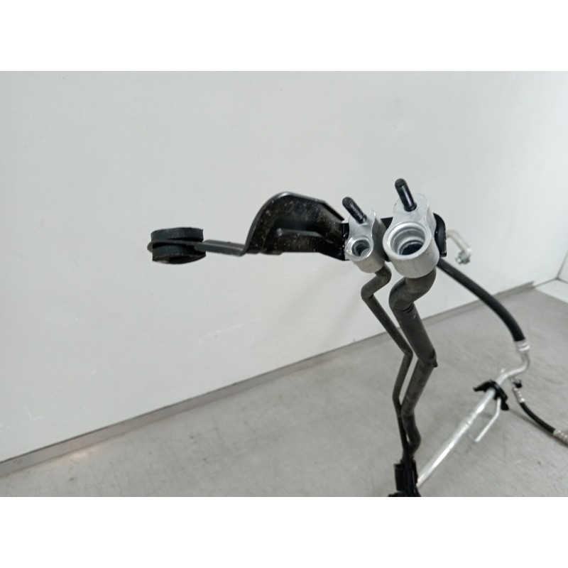 Recambio de tubo aire acondicionado para kia sorento hev 2023 1.6 tci-gdi referencia OEM IAM 97775P4080  