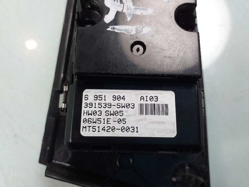 Recambio de mando elevalunas delantero izquierdo para bmw serie 5 berlina (e60) 530xd referencia OEM IAM 6951904 391539SW03 MT51