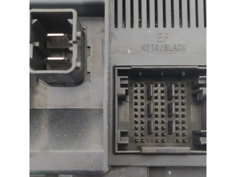 Recambio de caja reles / fusibles para peugeot 2008 (--.2013) active referencia OEM IAM 9807532080 50210445 