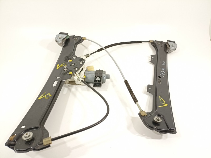 Recambio de elevalunas delantero derecho para bmw serie 5 berlina (e60) 530xd referencia OEM IAM 51337184384  