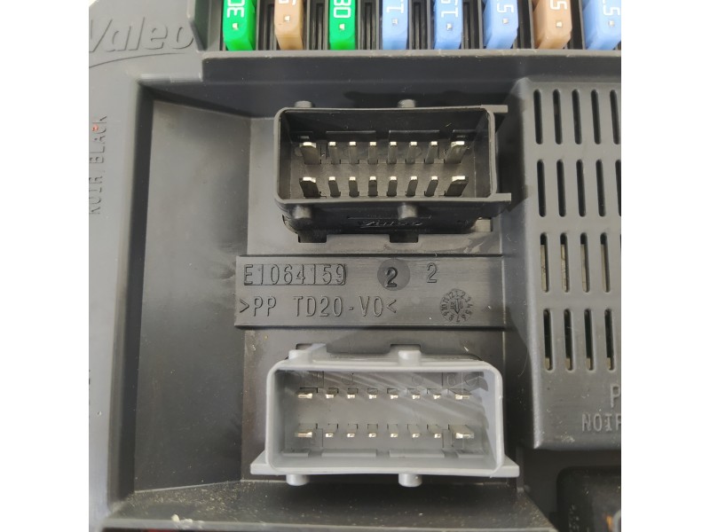 Recambio de caja reles / fusibles para peugeot 2008 (--.2013) active referencia OEM IAM 9807532080 50210445 