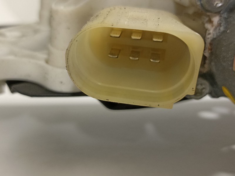 Recambio de elevalunas delantero derecho para bmw serie 5 berlina (e60) 530xd referencia OEM IAM 51337184384  