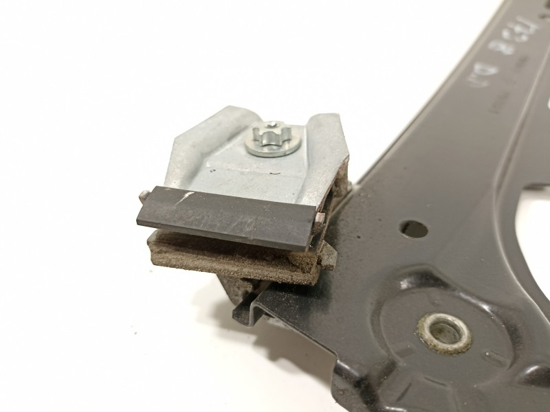 Recambio de elevalunas delantero derecho para bmw serie 5 berlina (e60) 530xd referencia OEM IAM 51337184384  