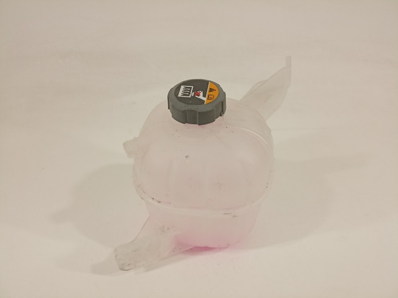 Recambio de deposito expansion para kia sorento hev 2023 1.6 tci-gdi referencia OEM IAM 25430P4001  