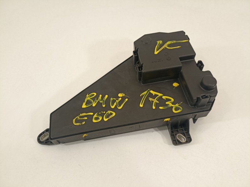 Recambio de caja reles / fusibles para bmw serie 5 berlina (e60) 530xd referencia OEM IAM 690661805  