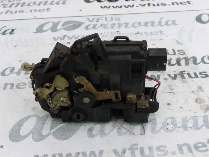 Recambio de cerradura puerta trasera izquierda para audi a6 berlina (4b2) 2.5 tdi referencia OEM IAM 4B0839015B  