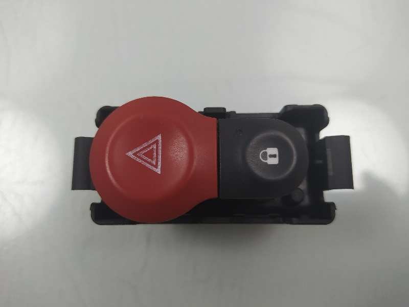 Recambio de warning para renault kangoo furgón confort referencia OEM IAM 8200214896A  